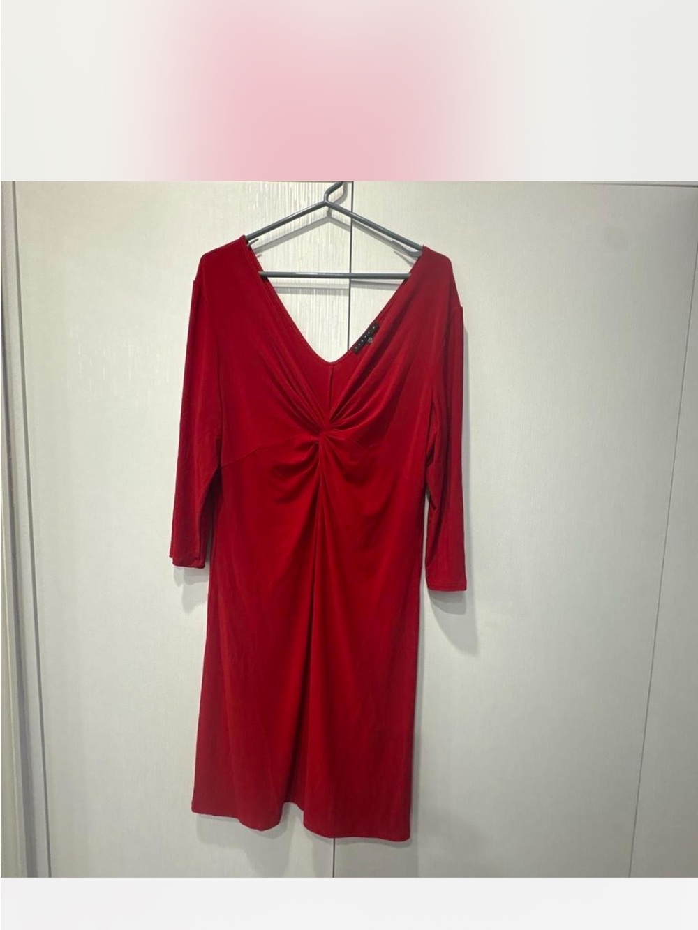 Women's Red V-Neck Twist Front Long Sleeve Dress
